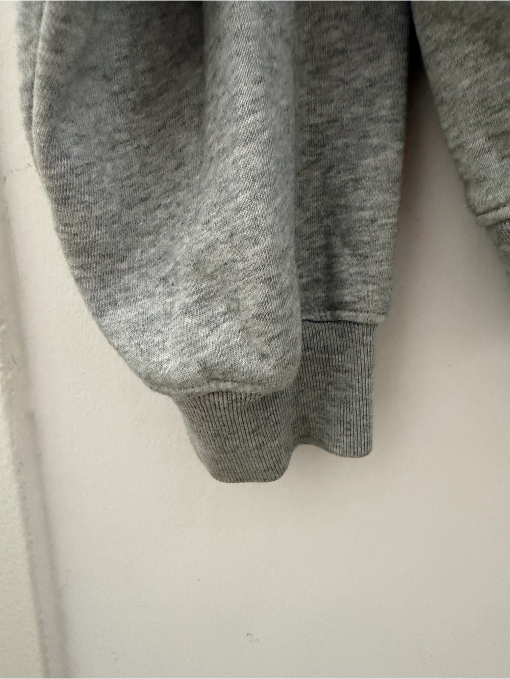 Gap VintageSoft Gray Sweatshirt M - Picture 4 of 5